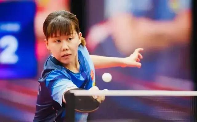 打向球门左 打向球门左