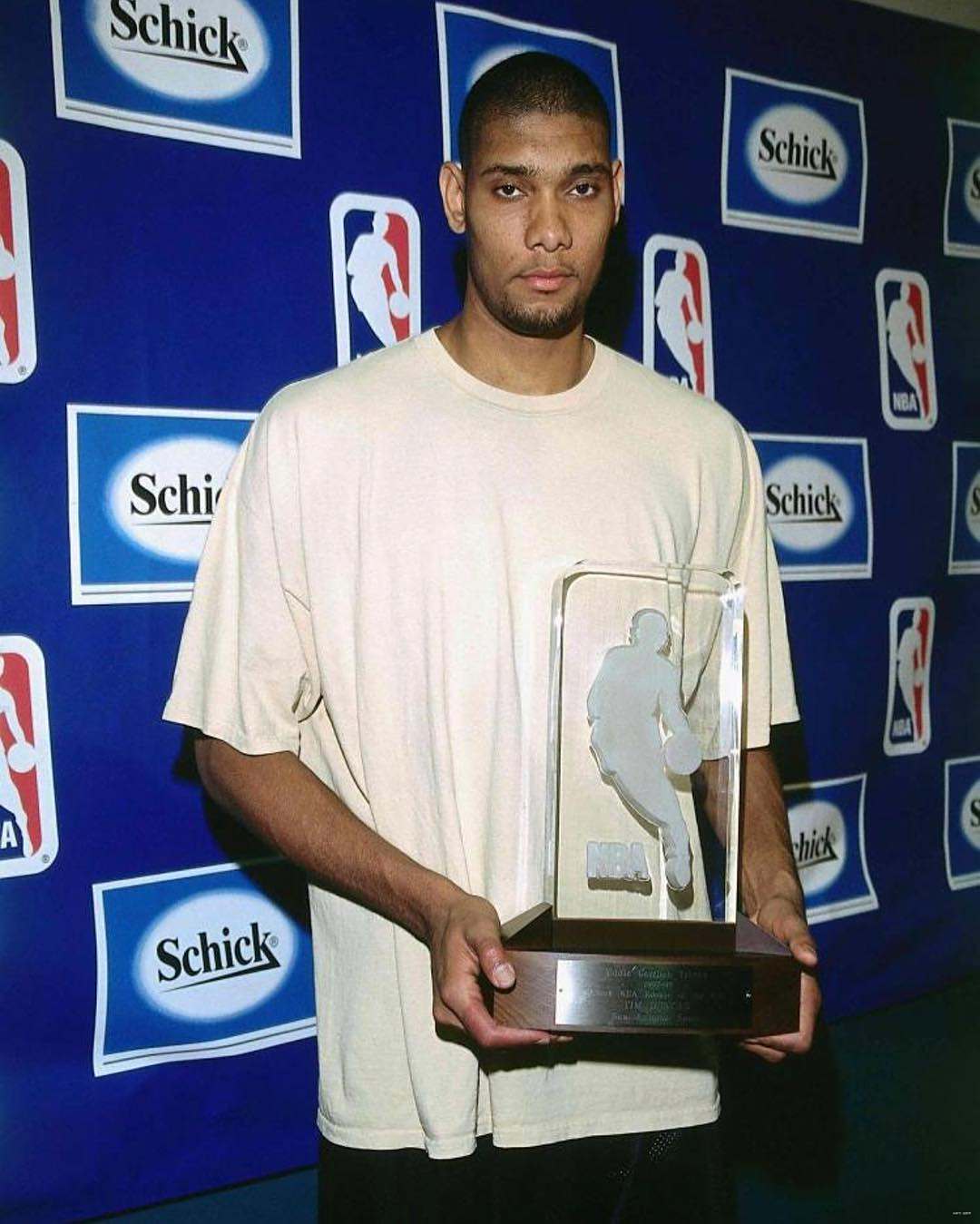 同时围绕欧 同时围绕欧